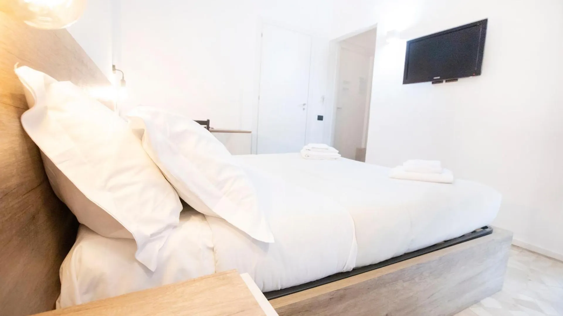 فندق مبيت وإفطار نابولي Hall Inn B&B In Chiostro إيطاليا