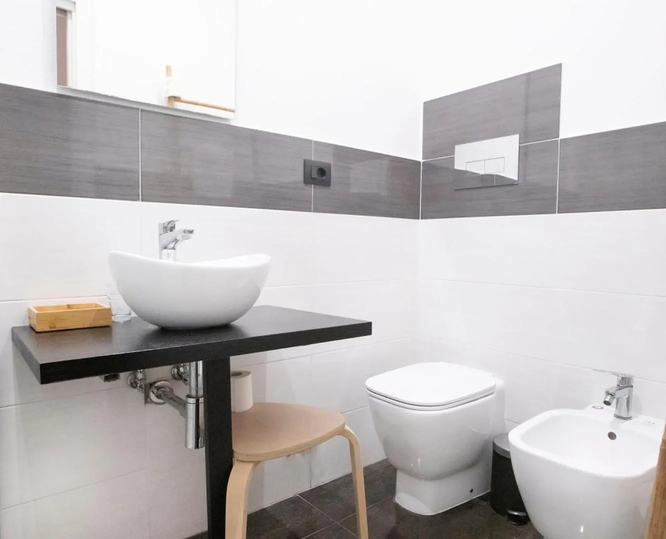 نابولي Hall Inn B&B In Chiostro فندق مبيت وإفطار